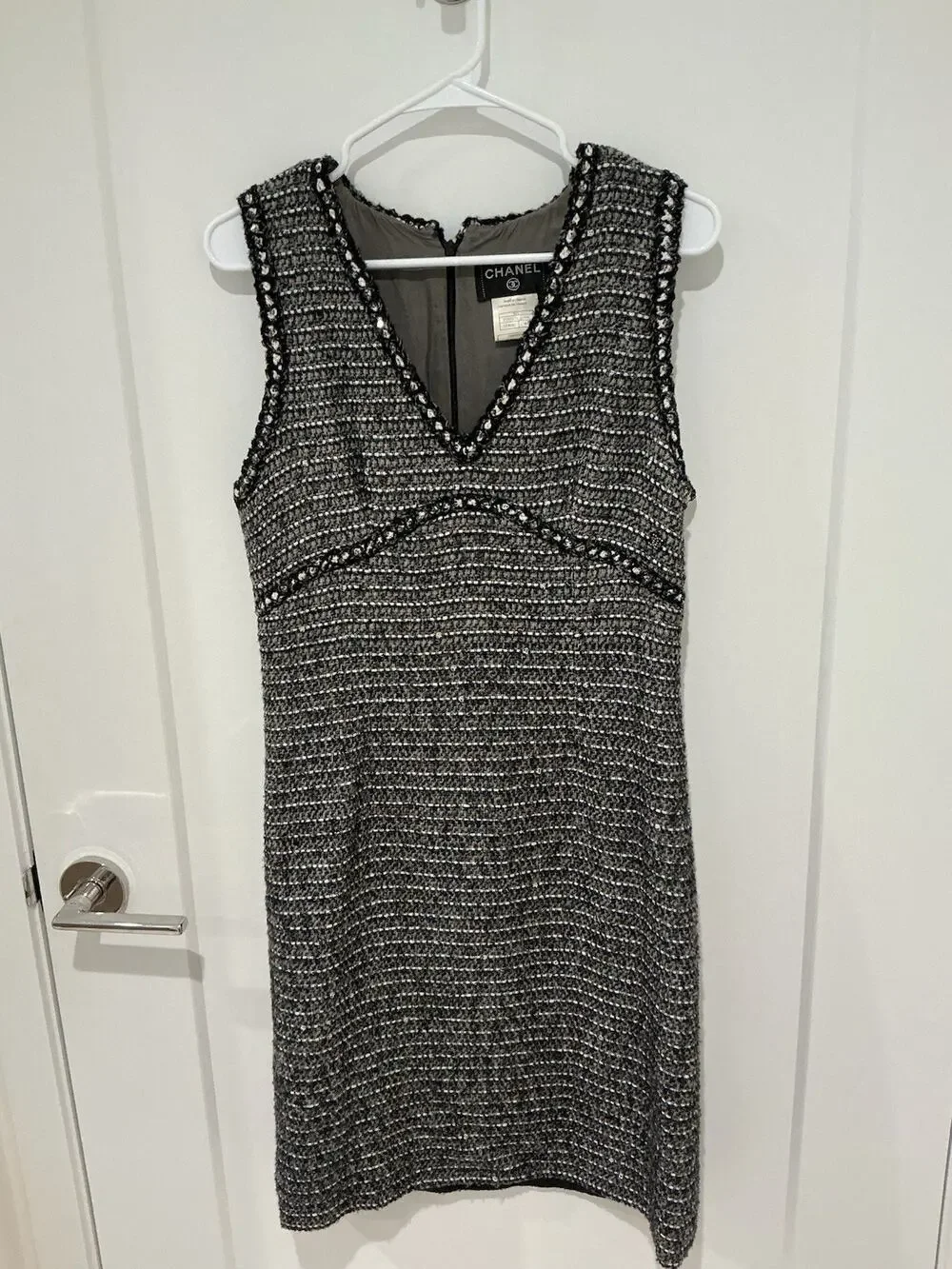CHANEL Tweed Dress Black & White Sleeveless Wool Blend Silk Line France Sz EU40